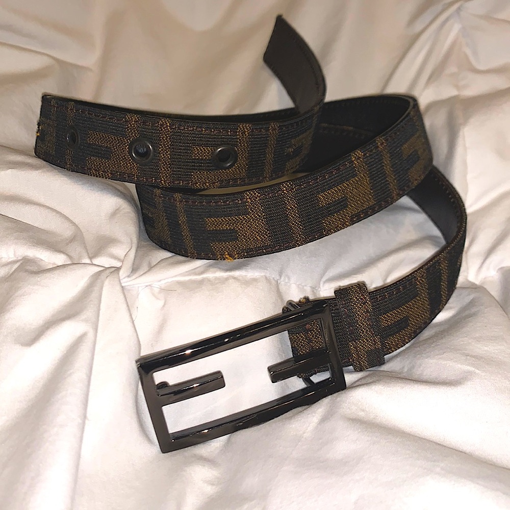 FENDI • 🤎Vintage Belt • (S) 32x30